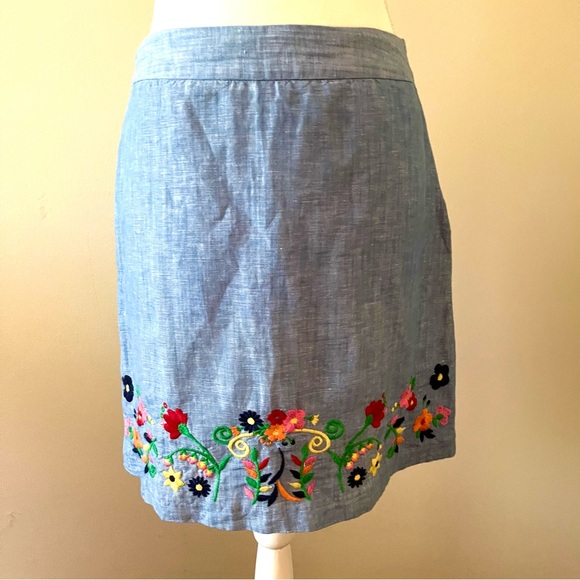 Talbots Dresses & Skirts - Talbots embroidered denim skirt . Size 6